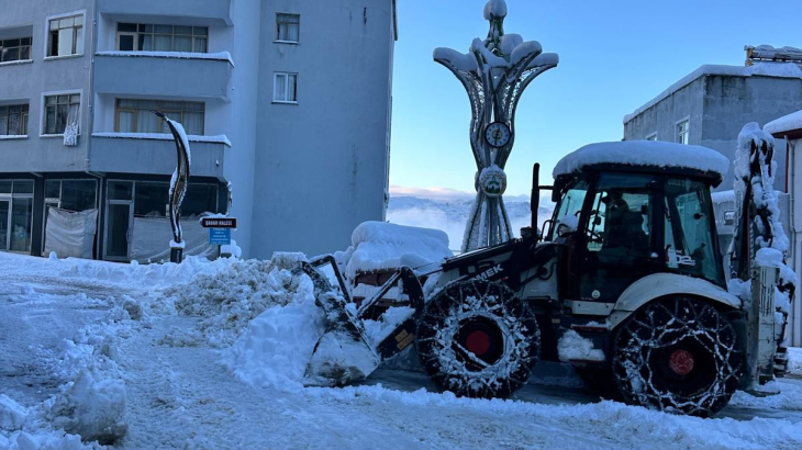 Güce Belediyesi Kar İle Mücadele 